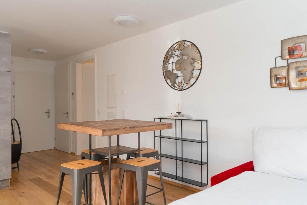 Luxurious Apartment With Big Balcony Near City Center Viyana Dış mekan fotoğraf
